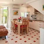 Marinella-2 By Interhome شقة لابين