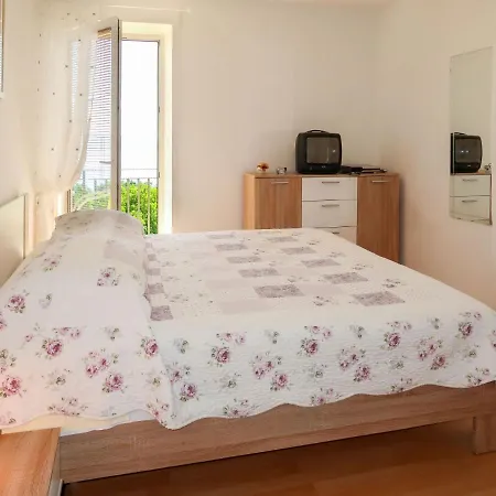 Marinella - Lbn121 By Interhome Apartament *